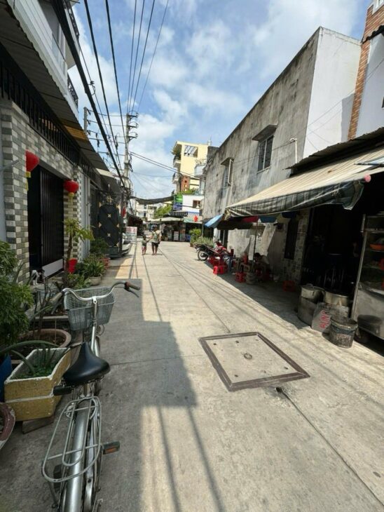 BÁN NHÀ MẶT PHỐ – GIÁ TỐT