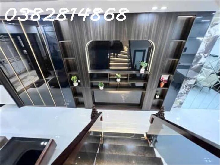 Nhà đẹp Thanh Xuân – Ngõ thông – Ô tô vào nhà – Giá chỉ 17.5 tỷ 5,5 tầng mt 5,4m kinh doanh