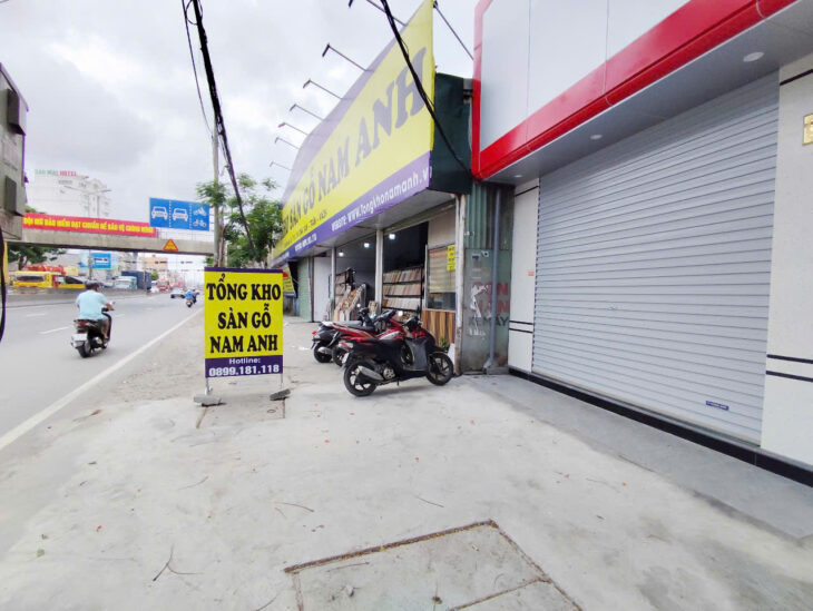Nhà mặt đường Nguyễn Văn Linh gần AEON, 40m 1.5 tầng, Giá 2.35 tỉ