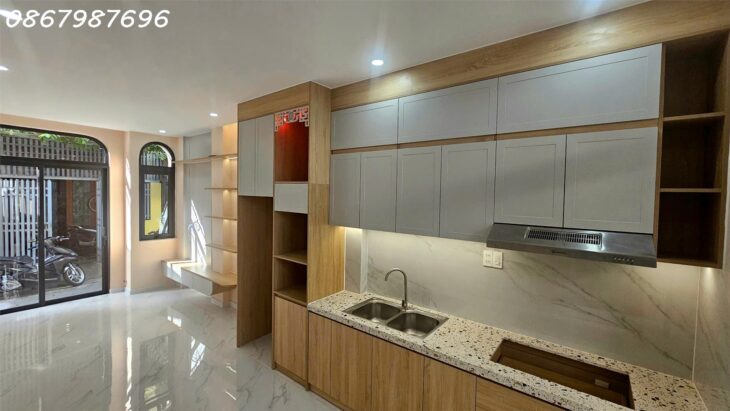 Bán nhà đẹp Nha Trang – 2 mặt tiền, tiện nghi – Chỉ 2.45 tỷ