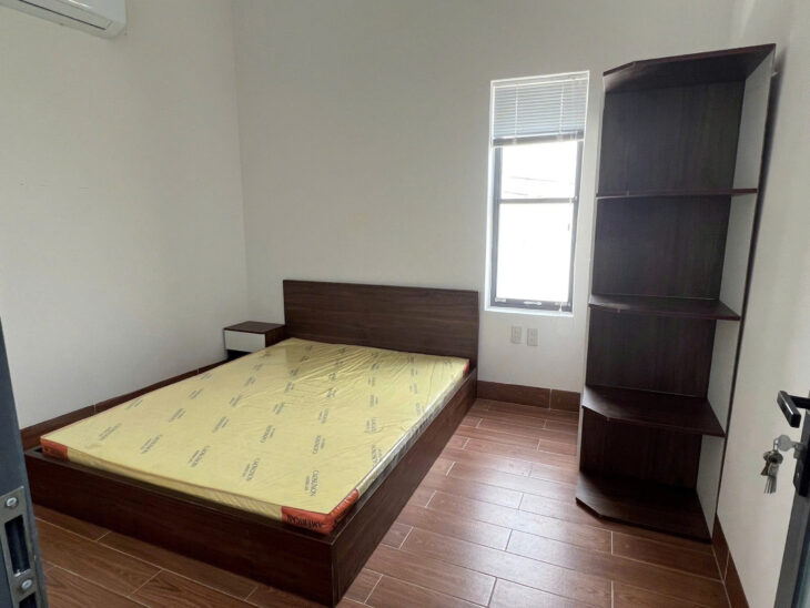 Bán nhà Lương Định Của chỉ 1 căn nhà. Dt: 76.9m2, ngang 5m Hẻm oto 3m Giá bán : 2,650 tỉ bớt