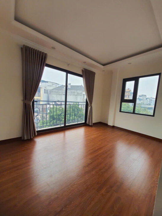 CHIẾN THẮNG – 5 TÂNG – THANG MÁY – CAMRY NGỦ TRONG NHÀ- 13.7 TỶ