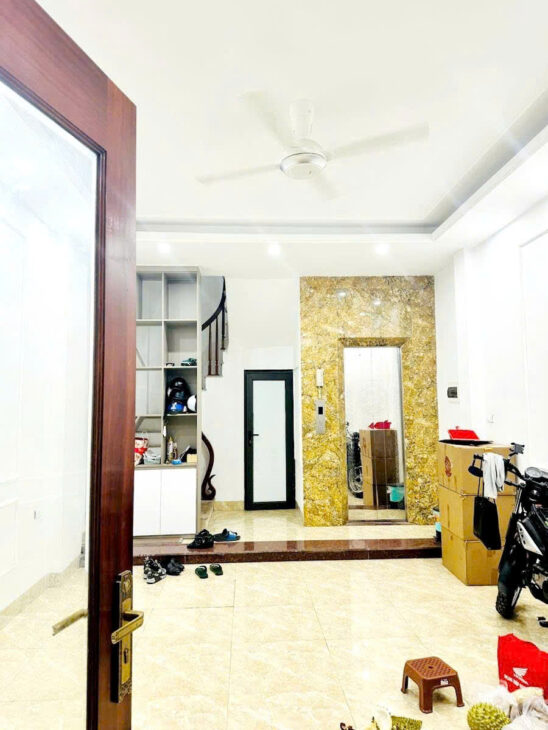 BÁN NHÀ PHÂN LÔ,THANH LIỆT, 38 M2, 6 TẦNG THANG MÁY, MẶT TIỀN 4,5 M, GIÁ 12 TỶ