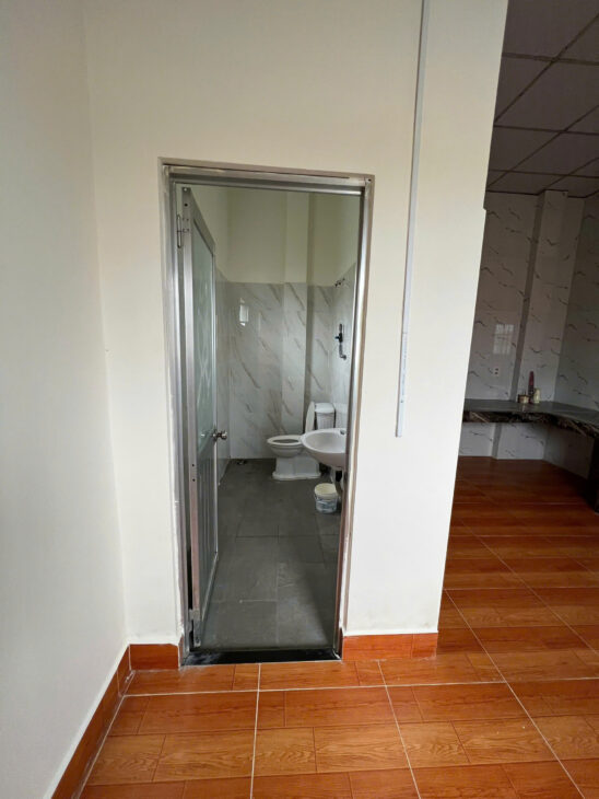 CHO THUÊ NHÀ NGUYÊN CĂN HẺM Ô TÔ NGUYÊN TỬ LỰC P8 ĐÀ LẠT – 2PN, SÂN RỘNG – 8 TRIỆU/THÁNG