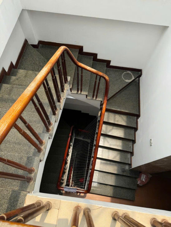 : Mặt phố Pháo Đài láng , sát phố ,kinh doanh sầm uất, cạnh công viên 72m, chỉ 20 tỷ