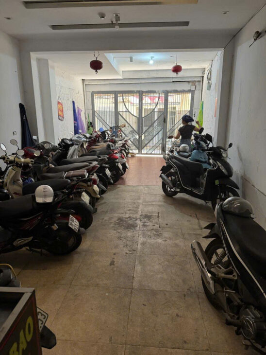 : Mặt phố Pháo Đài láng , sát phố ,kinh doanh sầm uất, cạnh công viên 72m, chỉ 20 tỷ