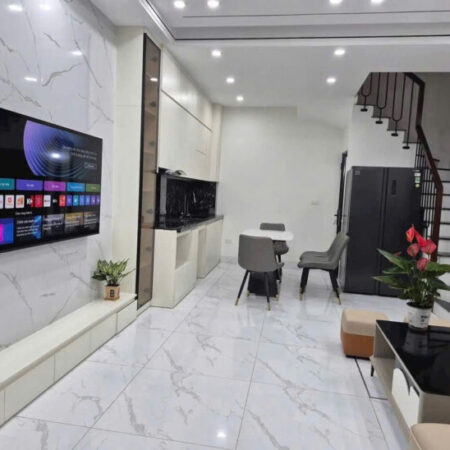 Bán nhà Xuân La – 58m² x 5 tầng, thang máy, ô tô đỗ cửa, thoáng trước sau, kinh doanh, phân lô, giá