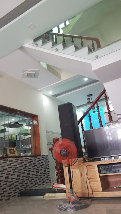 NHÀ MỚI 3 TẦNG – HXH TRÁNH NHAU – TCH10, Q12 GIÁ RẺ