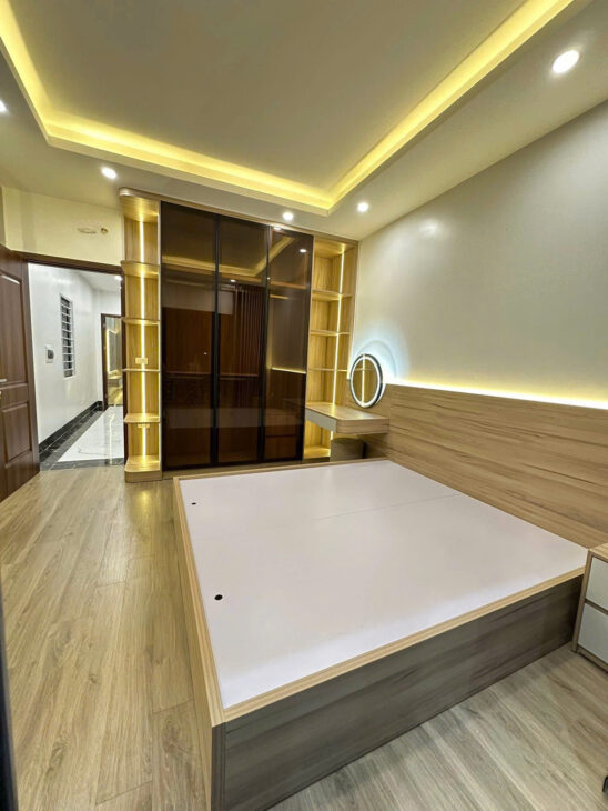 SIÊU PHẨM LÔ GÓC THỊNH LIỆT – 59M² – 5 TẦNG THANG MÁY – MT 4M – HOÀNG MAI CHỈ 1 NHÀ RA PHỐ – NGÕ Ô