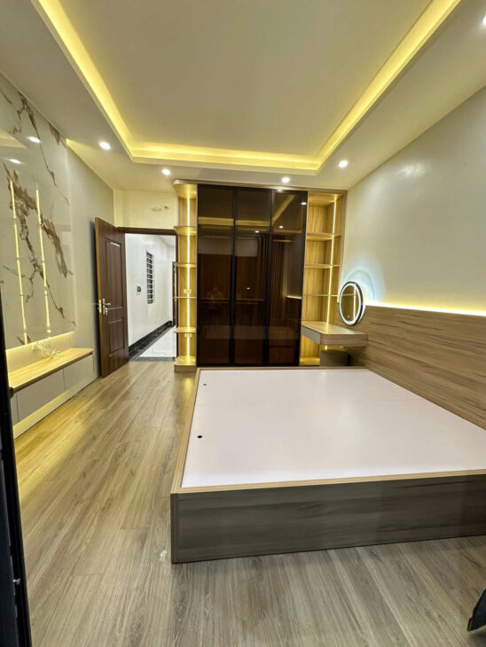 SIÊU PHẨM LÔ GÓC THỊNH LIỆT – 59M² – 5 TẦNG THANG MÁY – MT 4M – HOÀNG MAI CHỈ 1 NHÀ RA PHỐ – NGÕ Ô