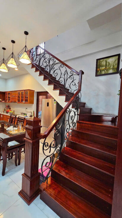 Nhà 3 tầng đường Hồ Xuân Hương – Nha Trang Diện tích 101m2 ngang 5,4m Giá 7,3 tỷ thương