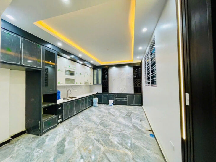 Nhà 4 tầng mới tinh, lô góc, mặt ngõ Nam Pháp 67m, giá 7.5 tỉ, bán hàng cực đẹp