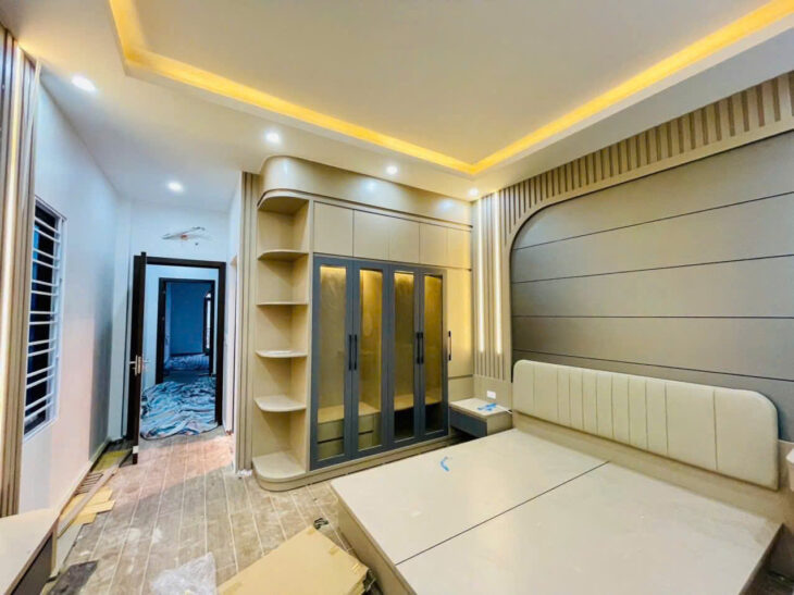 Nhà 4 tầng mới tinh, lô góc, mặt ngõ Nam Pháp 67m, giá 7.5 tỉ, bán hàng cực đẹp