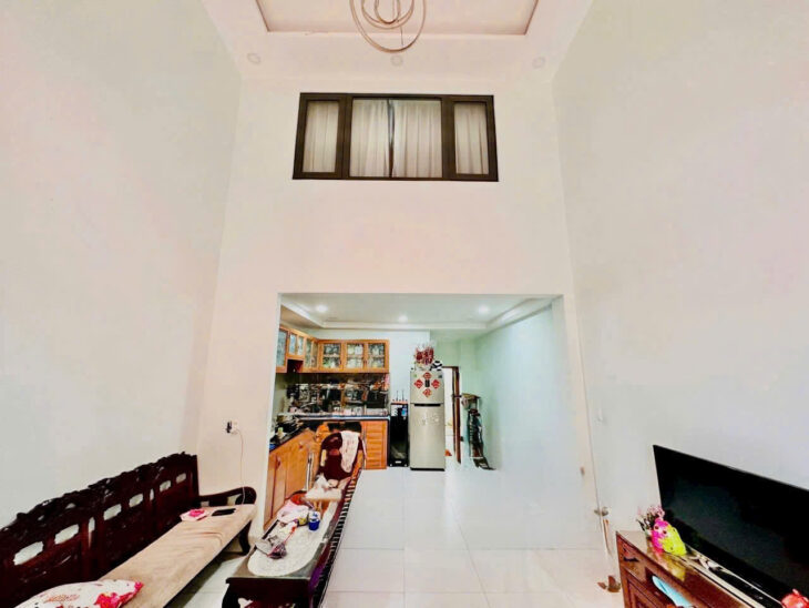 Nhà Đẹp 2 Tầng 1 Lủng – SHR Hẻm 5M Xe Hơi Tân Thới Hiệp Q12 Gần Gò Vấp