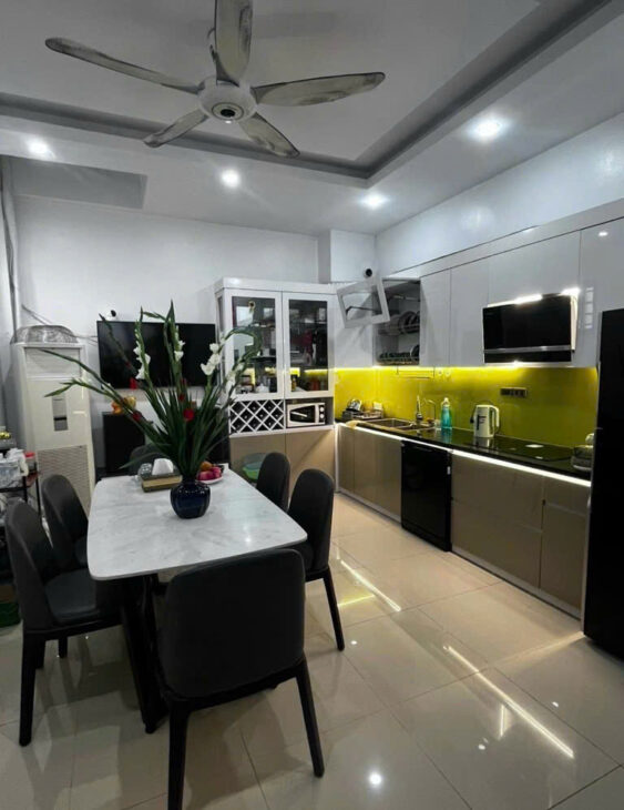 PHÂN LÔ QĐ LAI XÁ 45m² x 5 TẦNG – 2 THOÁNG – Ô TÔ ĐỖ TRÁNH – GIÁ 8.88 TỶ
