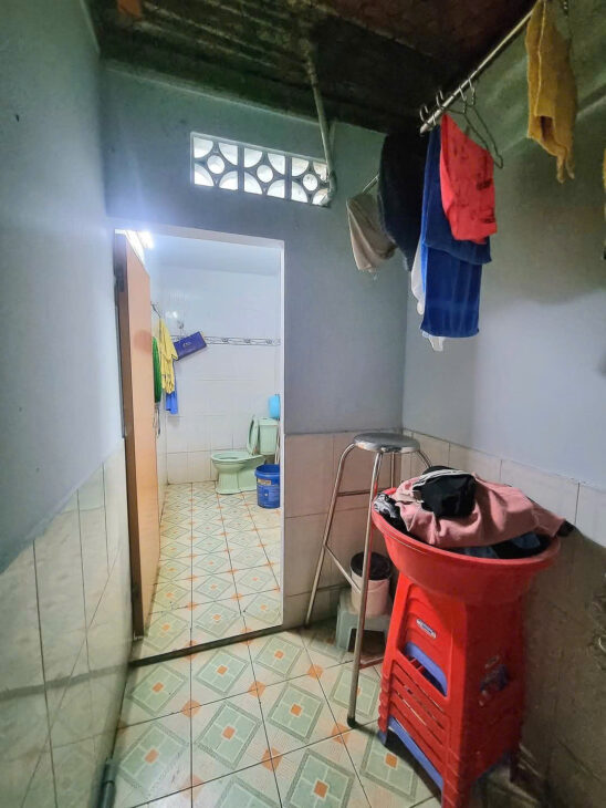 BÁN NHÀ CẤP 4 + ĐẤT NGANG 6.3M – GẦN CHỢ PHÚ AN – DĨ AN