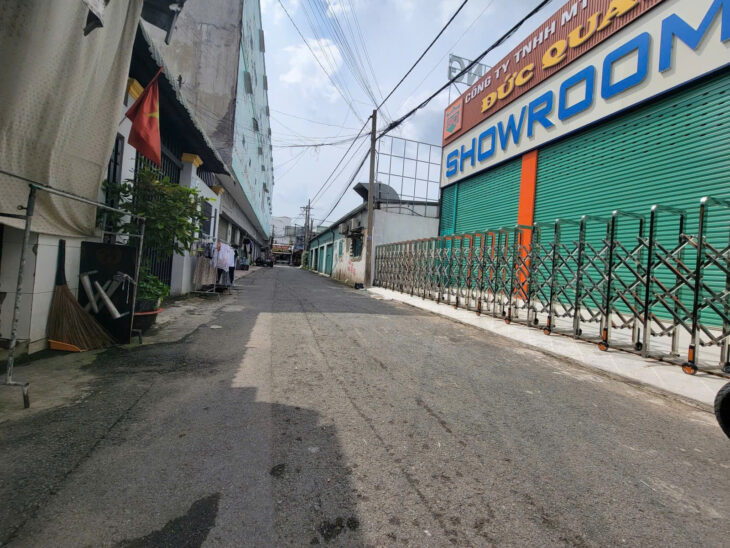 NHÀ MẶT TIỀN TÂN AN – ĐANG KINH DOANH VLXD – GIÁ CHỈ 3.68 TỶ