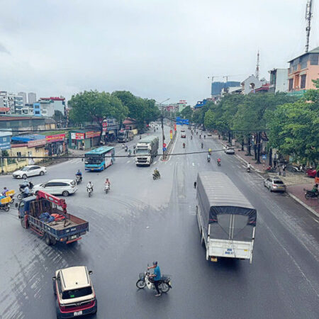 Cho thuê showroom, cửa hàng tại mặt đường Ngọc Hồi, Thanh Trì, Hà Nội.