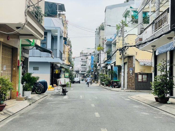 Bán Nhà Cấp 4, Phường Hiệp Tân, Tân Phú, Hẻm xe hơi 12m, diện tích 110m2, giá 9.3 tỷ.