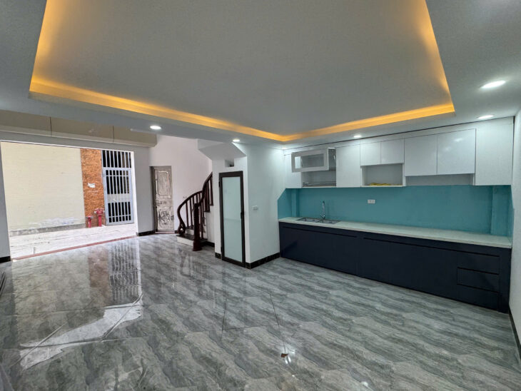 Bán nhà Linh Đàm, Hoàng Liệt + 41 m², 5T, lô góc, ô tô vào nhà,6,8 tỷ, 0844444453