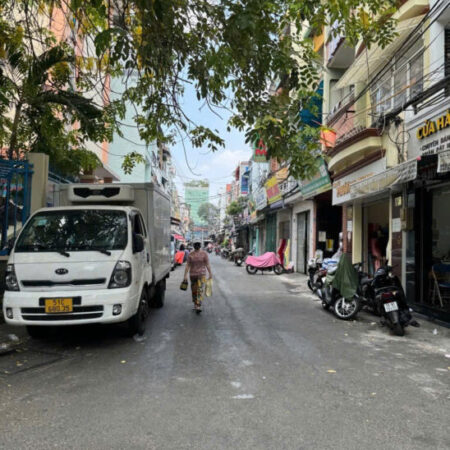 GIÁP QUẬN 10 – LÝ THƯỜNG KIỆT – TÂN BÌNH – NHÀ ĐẸP 2 TẦNG – HXH – NỞ HẬU TÀI LỘC – 116M2 – NHỈNH