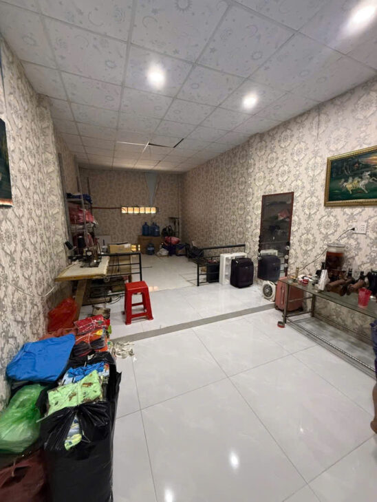 GIÁP QUẬN 10 – LÝ THƯỜNG KIỆT – TÂN BÌNH – NHÀ ĐẸP 2 TẦNG – HXH – NỞ HẬU TÀI LỘC – 116M2 – NHỈNH