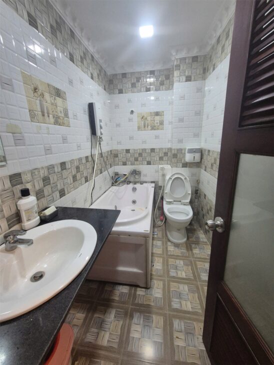 BÁN BIỆT THỰ MINI KHU VIP TÊN LỬA – 5 TẤM – NGAY NHÀ THỜ PHAO LÔ