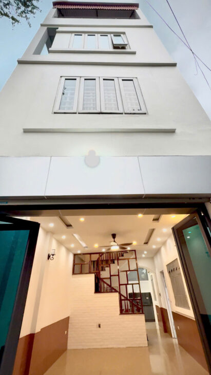 NGỌC THỤY LÔ GÓC 50M X 4 TẦNG Ô TÔ ĐỖ CỬA – 8 TỶ HƠN