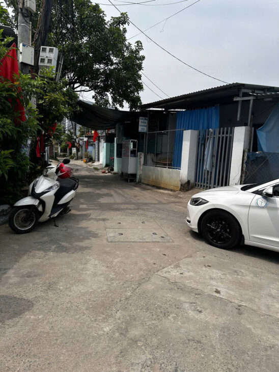 CẦN BÁN ĐẤT KIỆT Ô TÔ THÔNG HOÀNG THÁI -LIÊN CHIỂU