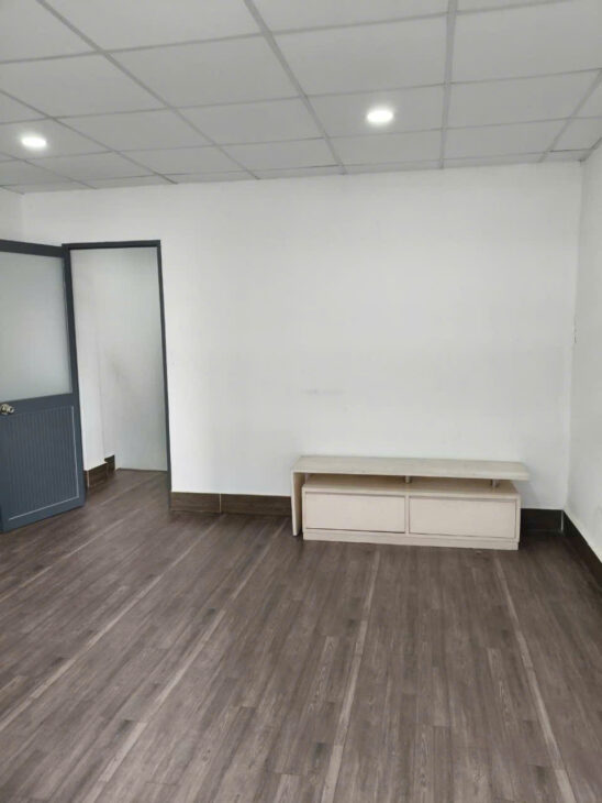 Cơ Hội Sở Hữu Nhà 49m2, Nguyễn Văn Quá, Đông Hưng Thuận Q12 – Chỉ 3.3 Tỷ