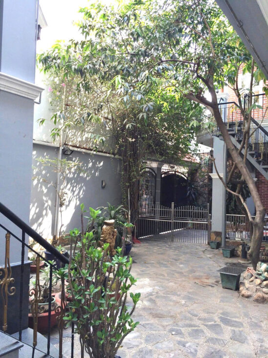BÁN NHÀ PHỐ SÂN VƯỜN – HXH CỐNG QUỲNH – QUẬN 1 – DIỆN TÍCH KHỦNG 332M²