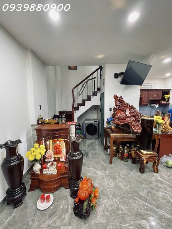 Nhà đẹp ngay Nhiêu Tứ, hẻm 3m cách 7 căn ra mặt tiền.