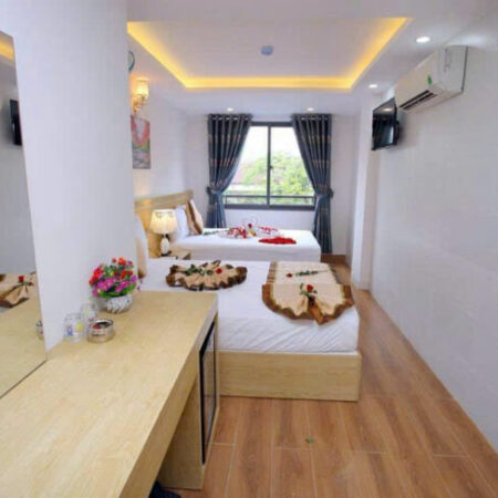 Bán khách sạn 8 tầng mặt tiền đường Đinh Tiên Hoàng, p.Lộc Thọ- Trung Tâm TP Nha Trang. Diện tích