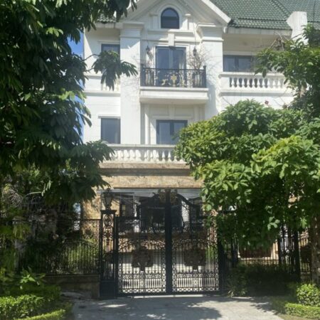 VỊ TRÍ “KIM CƯƠNG” 1 CĂN BT DUY NHẤT TẠI CIPUTRA – MẶT HỒ, 2 MẶT CÔNG VIÊN, SIÊU HIẾM – CHỈ 165 TỶ!