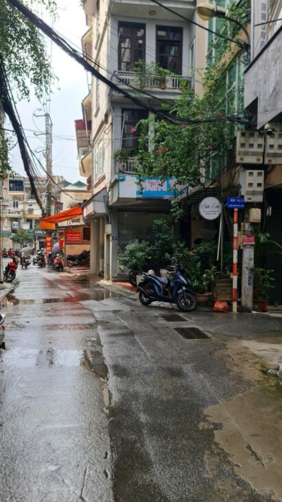 BÁN NHÀ NGUYỄN SƠN 22 tỷ 100m LÔ GÓC 12m MẶT TIỀN KINH DOANH,LONG BIÊN