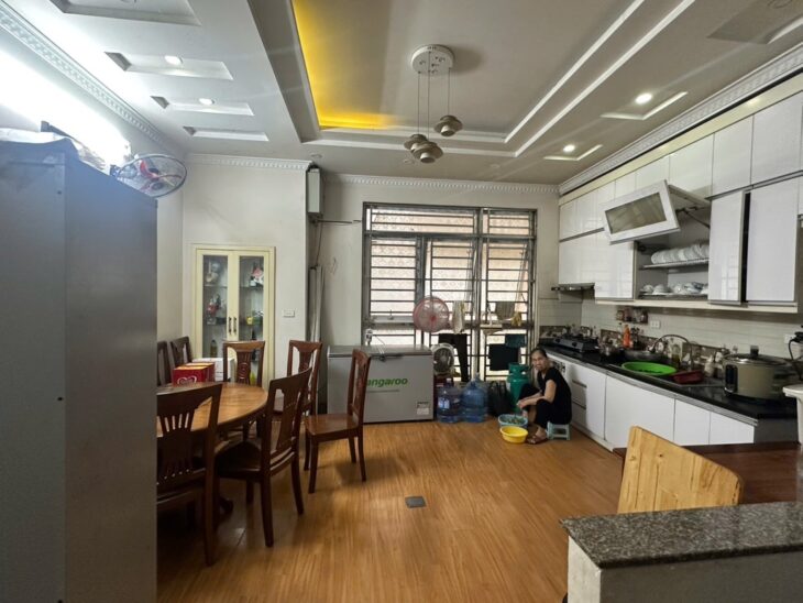 Bán nhà Đốc Ngữ, Ba Đình, 2 thoáng, oto tránh, 56m2, 5 tầng, Mt 5.3m, chỉ 23.2 tỷ