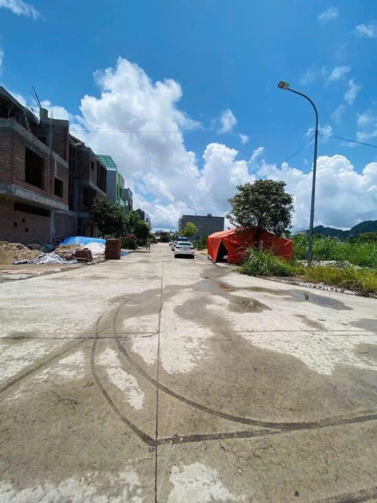 Ra hàng siêu phẩm 1 lô Green Park Cẩm Phả DT 80m 2 mặt tiền quay vườn hoa