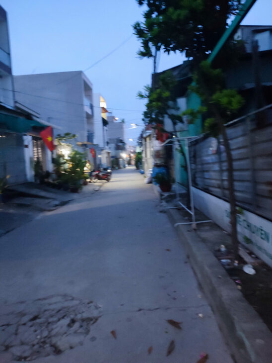 BÁN NHÀ 1 TRỆT 1 GÁC LỬNG – GẦN CÂY XĂNG 26 – SỔ RIÊNG THỔ CƯ – GIÁ CHỈ HƠN 1 TỶ