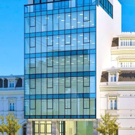 BÁN TOÀ NHÀ NGUYỄN VĂN HUYÊN, CẦU GIẤY – 300M² x 10T CÓ HẦM – MT 12M – DT 300TR/TH