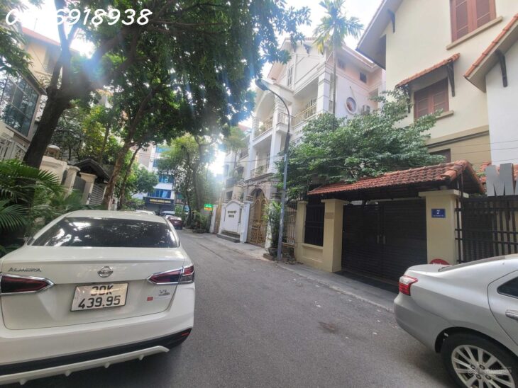 8.5 tỷ-nhà đẹp 5 tầng-ô tô tránh-kinh doanh sầm uất-Trương Định, Hoàng Mai, HN