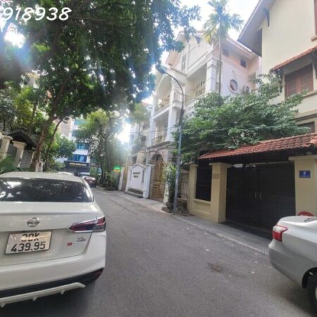 8.5 tỷ-nhà đẹp 5 tầng-ô tô tránh-kinh doanh sầm uất-Trương Định, Hoàng Mai, HN