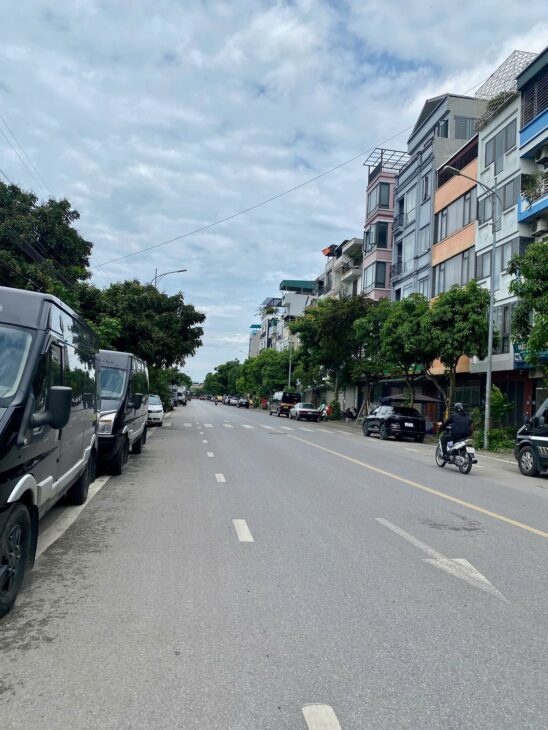 Bán căn nhà mặt phố vượng khí giữa lòng Long Biên – Cơ hội đầu tư