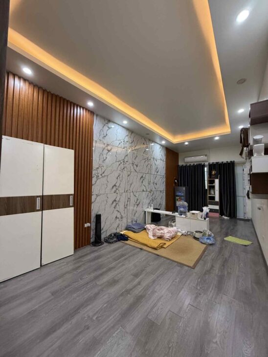 BÁN NHÀ ÂU CƠ – 60m² x 2 TẦNG CHỈ 3.5 TỶ– NGÕ Ô TÔ TRÁNH