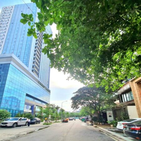 CỰC PHẨM-Ôtô tránh Phố Lạc Long Quân (Gần LOTTE) 100m/ 5T Thang máy, MT 5m 74.8 Tỷ
