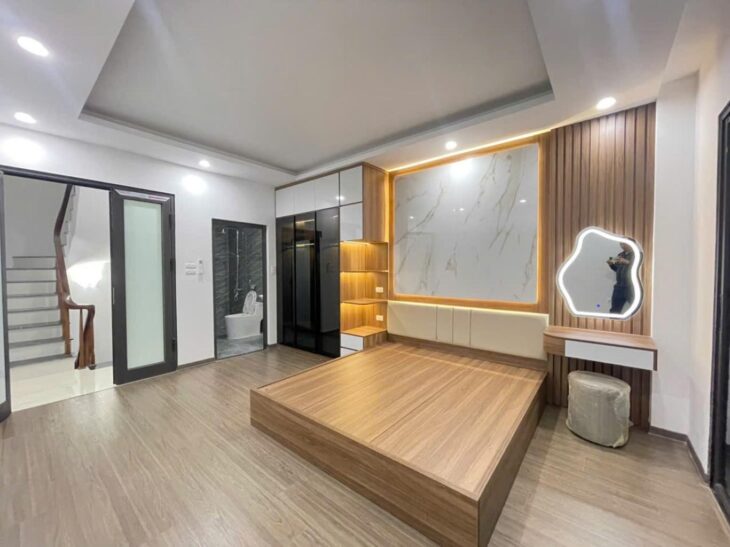 Bán nhà quận Thanh Xuân- Ngõ to- Gần ô tô- Nhà mới tinh- Ở ngay- 38m2