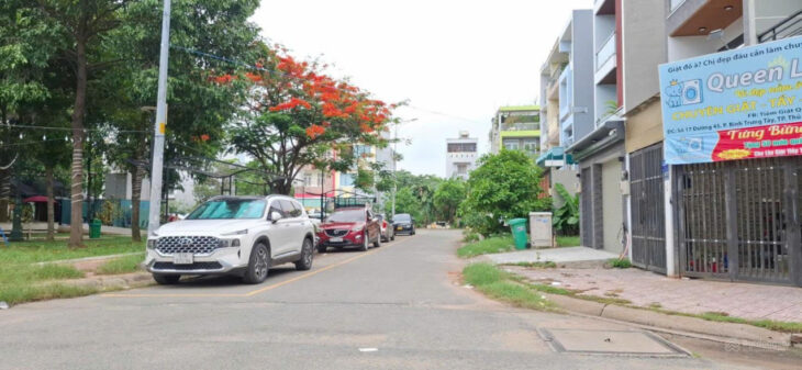 NHÀ ĐẸP 4 TẦNG SÁT MT LÊ VĂN THỊNH 80M2 GIÁ 8,7 TỶ