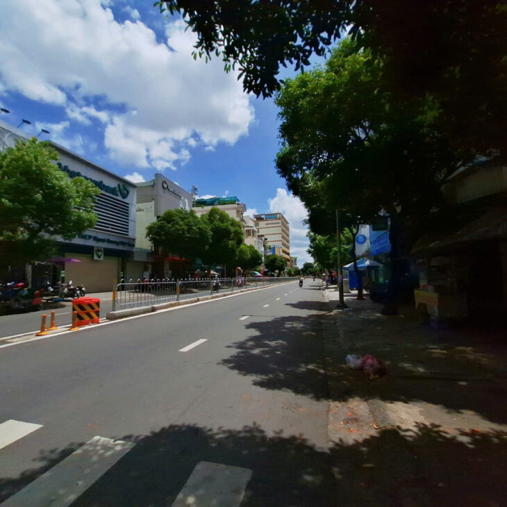 Bán nhà HXT Nguyễn Sơn Tân Phú, 136m2, 4 tầng, thang máy, sát BIG C 15,5 tỷ