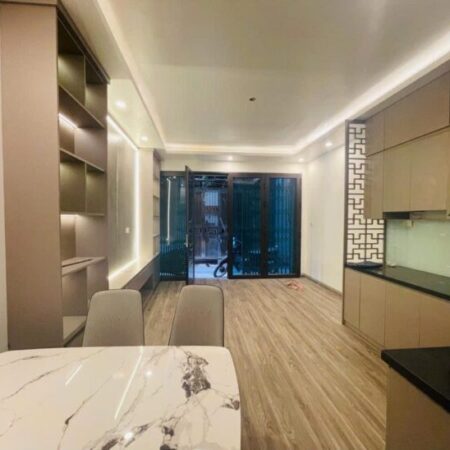 Bán nhà Mỹ Đình, Nhân Mỹ 5 tầng, sổ đỏ 31m², ngõ thông, nhà sẵn nội thất mới tinh, vào ở ngay, giá
