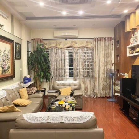 Nhà Cổ Nhuế – 38m² x 5 tầng – Gần Cầu Noi – Sổ đỏ – 8,3 tỷ