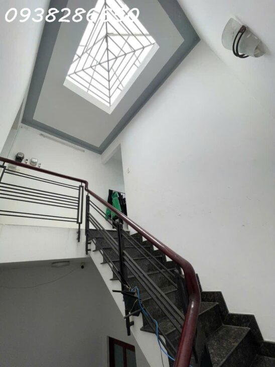 MẶT TIỀN KINH DOANH KHU SẦM UẤT – TRUNG TÂM Q12, DT 4 X 41 =160M2 ,3 TẦNG – DÒNG TIỀN ỔN ĐỊNH